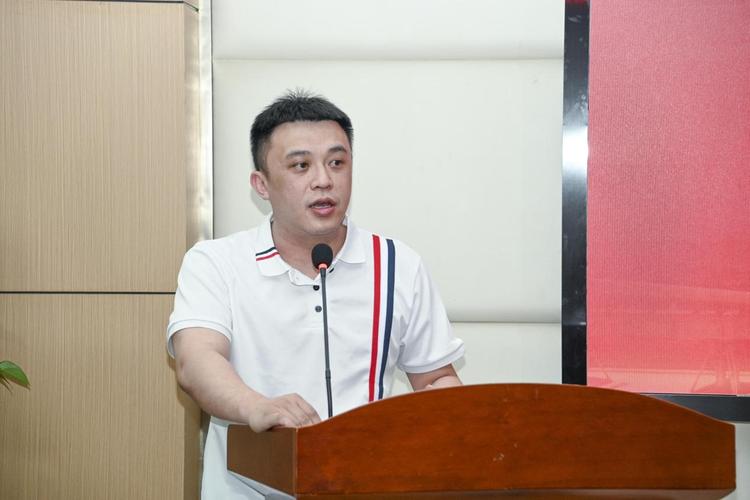 重庆蚁家传媒总经理庞林讲话重庆翠博企业管理咨询总